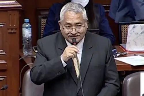 Congresista Víctor Flores, vocero alterno de la bancada de Fuerza Popular. Captura TV