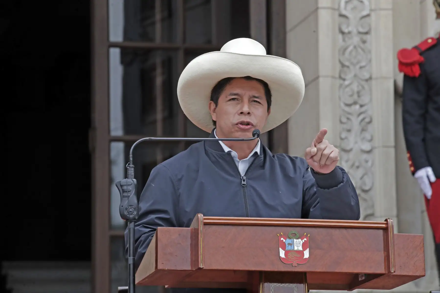 El jefe de Estado, Pedro Castillo, participó en el primer encuentro presidencial con organizaciones sociales de personas con discapacidad en el Patio de Honor de Palacio de Gobierno. Foto: ANDINA/Prensa Presidencia
