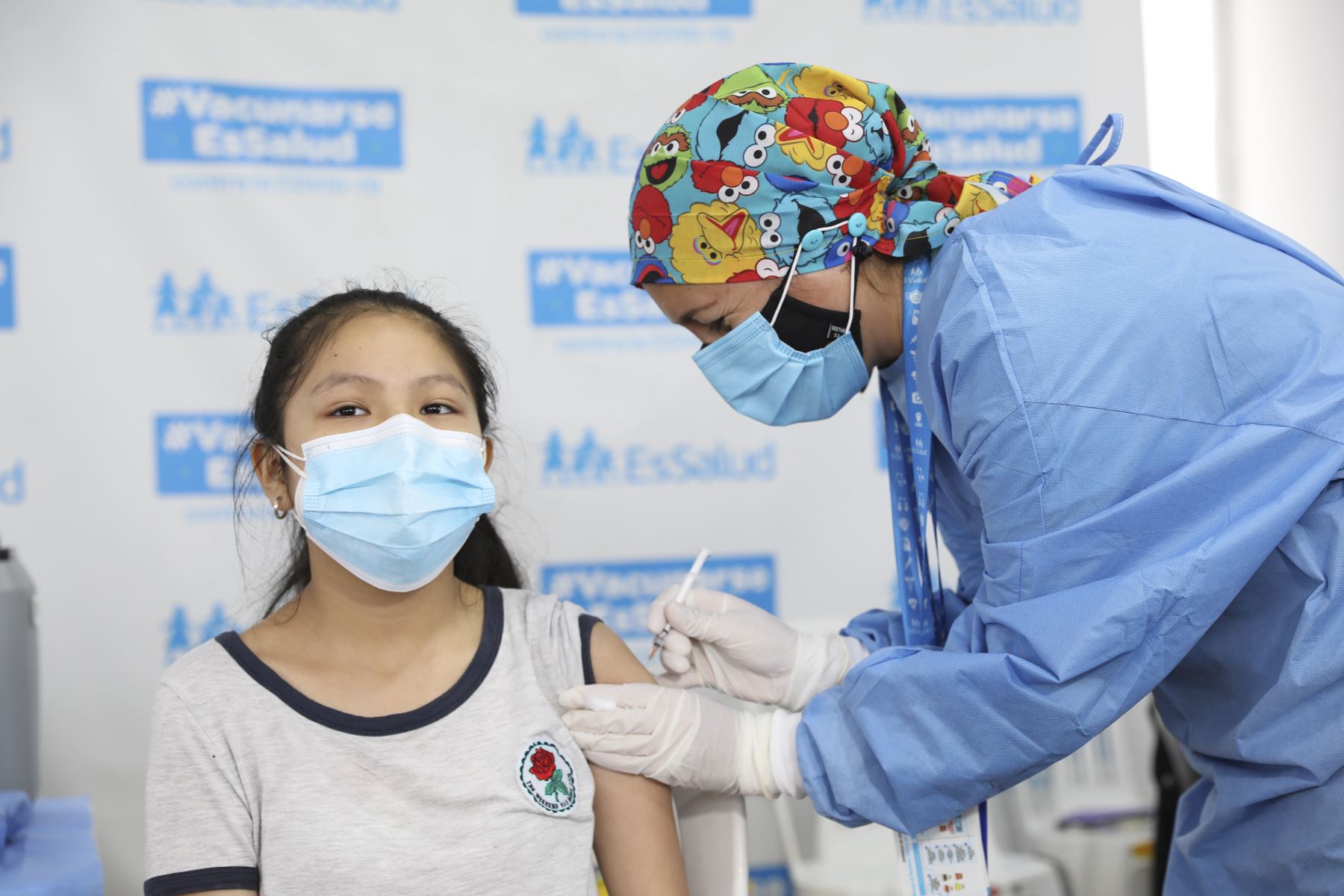 Personal de EsSalud en jornada de vacunación. ANDINA/Difusión