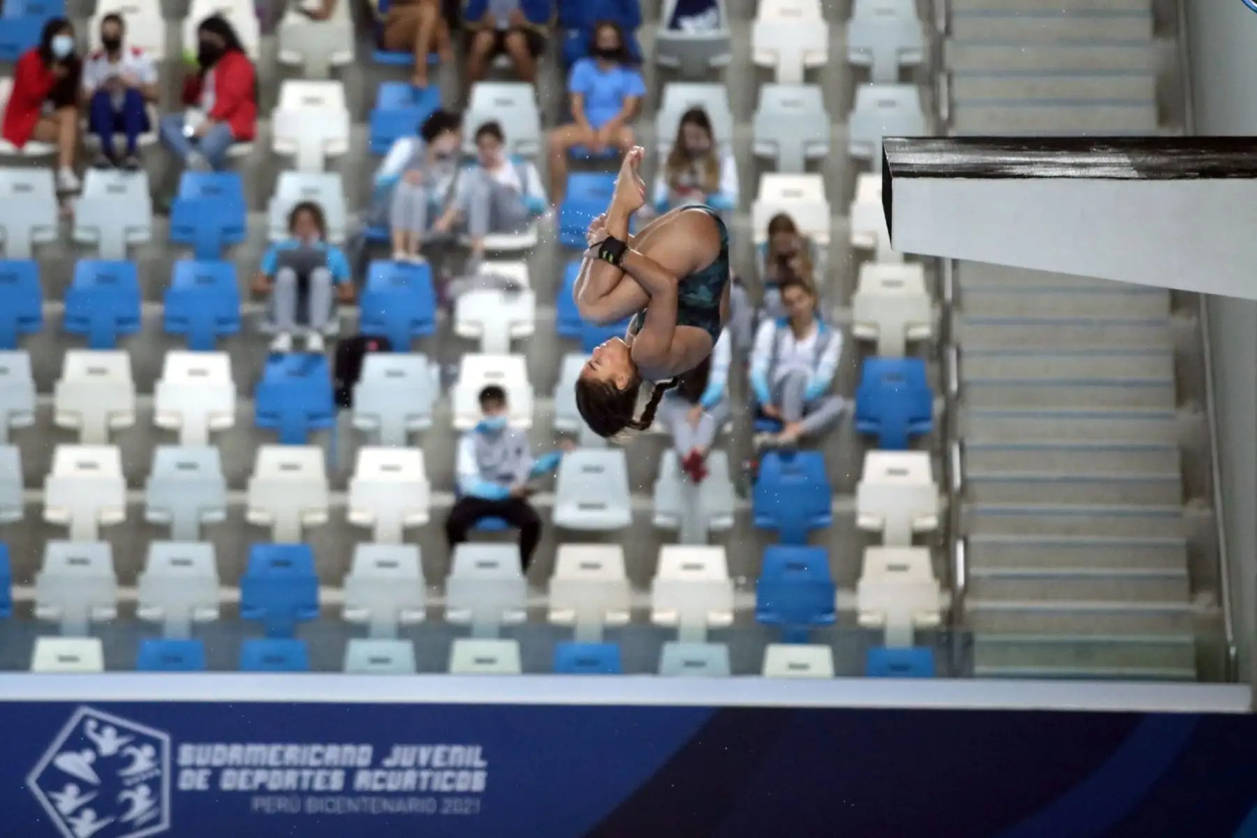 Se realizó el cierre de la competencia de clavados y natación artística en el Sudamericano Juvenil de Deportes Acuáticos en el Centro Acuático de La Videna. Foto: Legado / Paul Vallejos