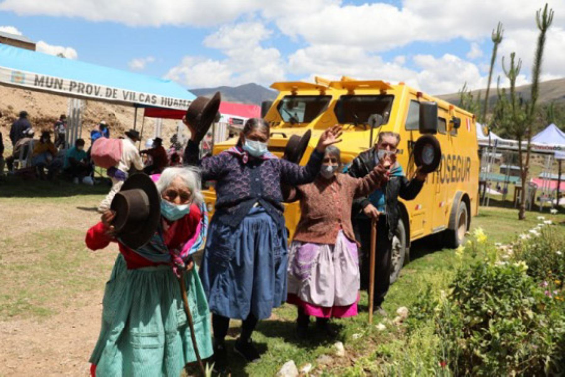 "Carritos pagadores" realizan entrega del bono Yanapay Perú en las zonas rurales. ANDINA/Difusión