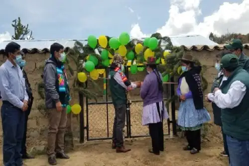 Más de 2,000 productores de Huancavelica se benefician con instalación de 160 fitotoldos