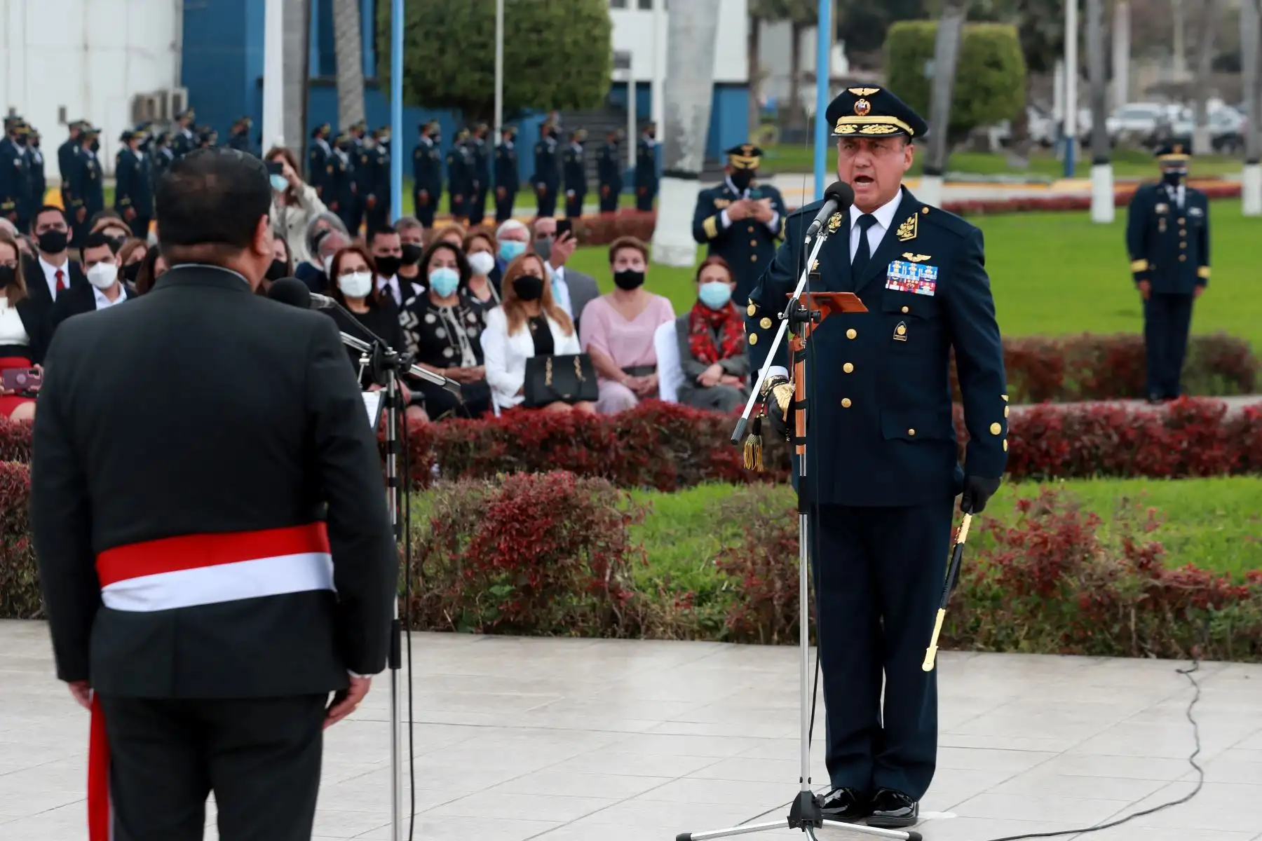 Ministro de Defensa, Walter Ayala, preside ceremonia de reconocimiento al  nuevo Comandante General de la Fuerza Aérea del Perú, General del Aire Alfonso Javier Artadi Saletti.
Foto: Mindef