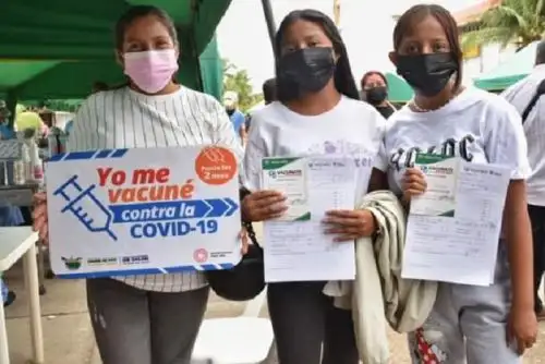 Mañana seguirá la inoculación a los adolescentes desde las 07:00 hasta las 18:00 horas; mientras los días sucesivos se atenderá de 07:00 a 13:00 horas.