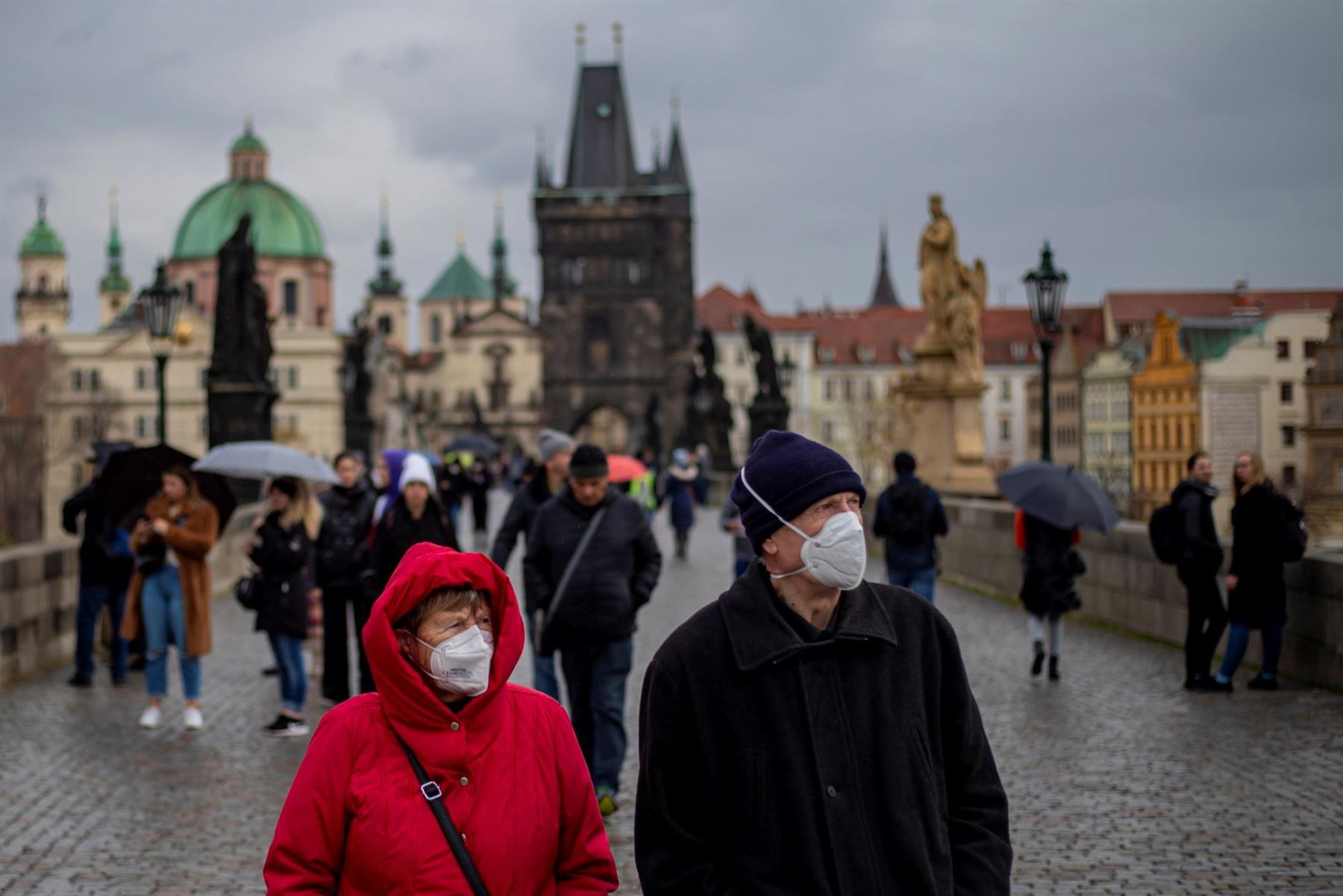 OMS avisa que Europa afronta un "invierno duro" por el repunte de la pandemia.