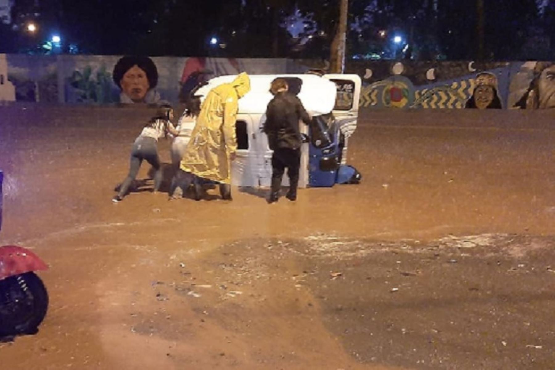 Lluvias intensas inundan viviendas y calles en el distrito de Mariano Dámaso Beraún, región Huánuco. ANDINA/Difusión