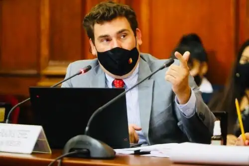 Históricamente, desde la fundación del Indecopi, los presidentes de la República han ejercido su facultad legal y constitucional de nombrar al presidente de la institución y a uno de sus miembros ante el Consejo Directivo. Cortesía