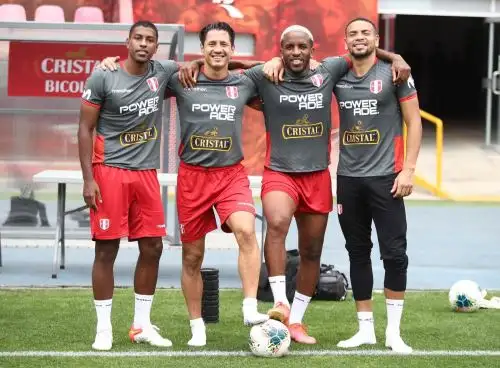 La selección peruana entrenó hoy en el Estadio Nacional y quedó lista para enfrentar mañana a Bolivia