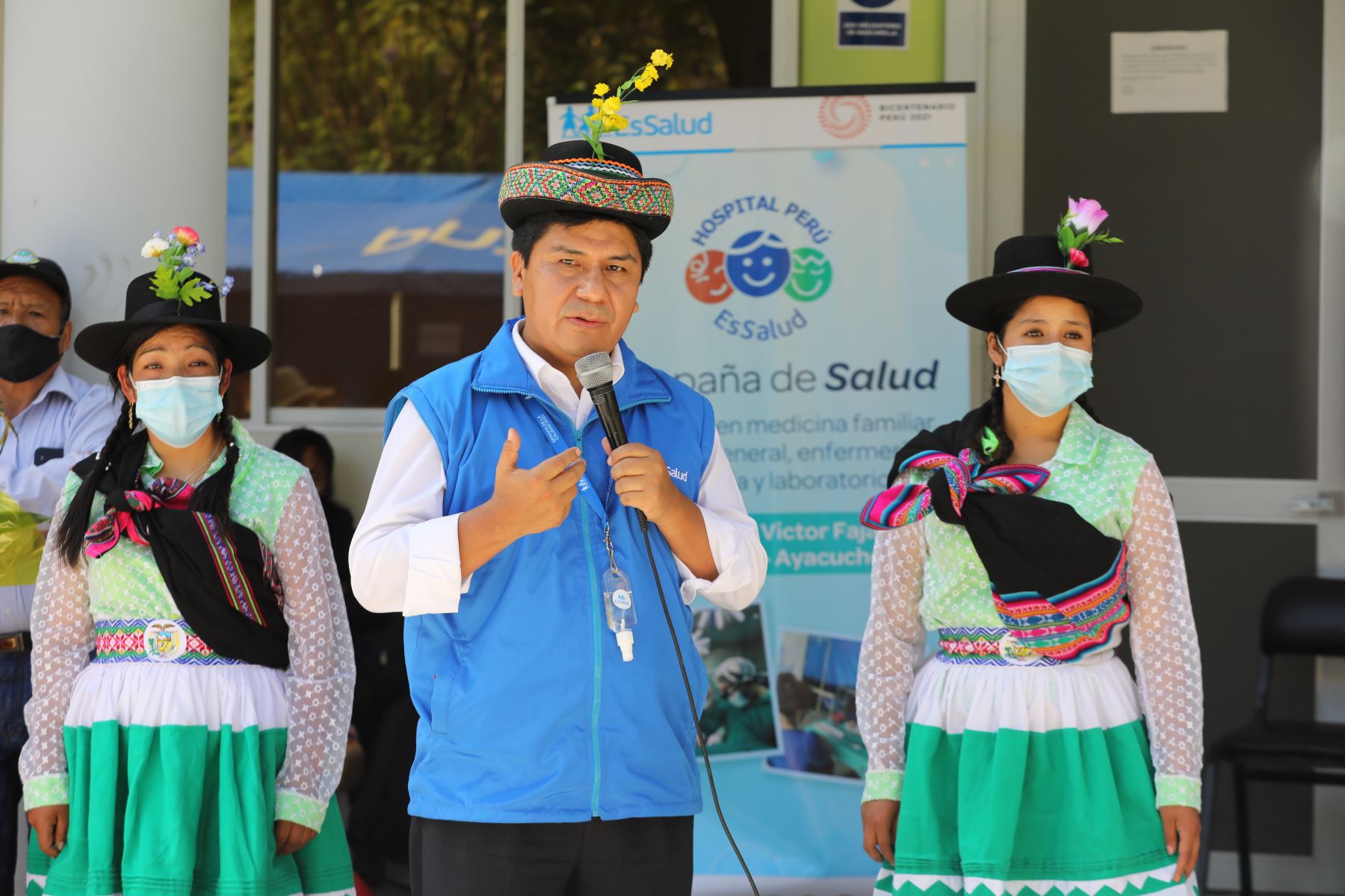 El presidente ejecutivo de EsSalud, Mario Carhuapoma, llegó a Ayacucho para supervisar servicios a los asegurados de esta región.