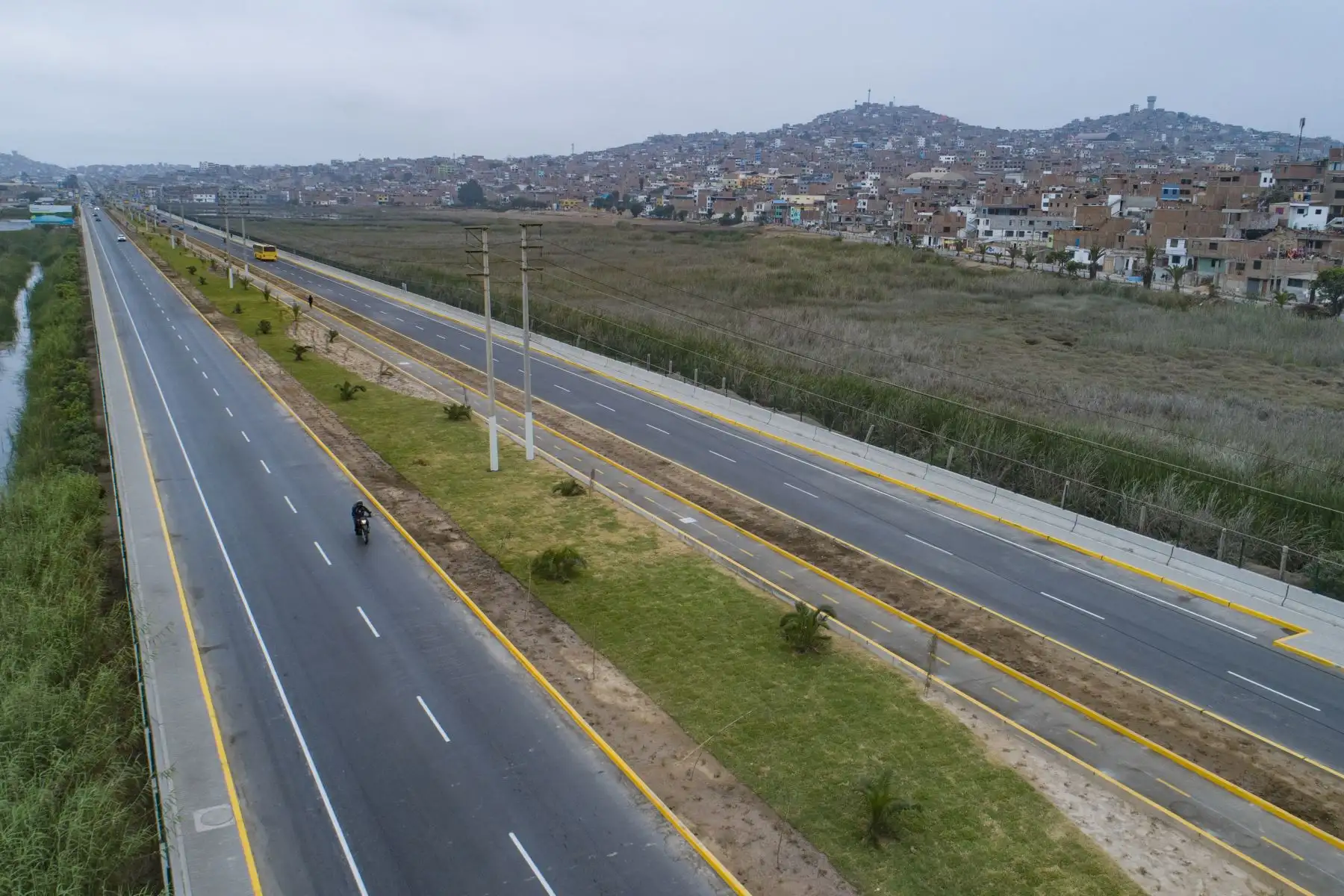 El alcalde de Lima, Jorge Muñoz, entrega renovada avenida Defensores del Morro que une Chorrillos con Villa el Salvador. Foto: ANDINA/Municipalidad de Lima