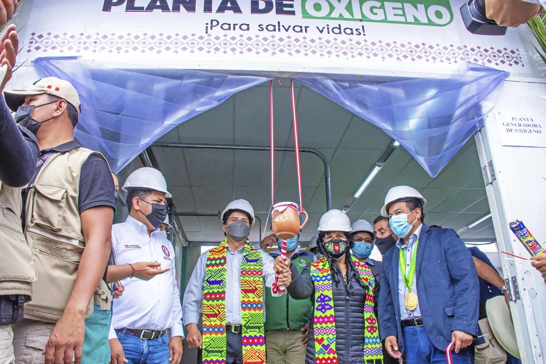 El presidente Pedro Castillo inauguró segunda planta de oxígeno en Huanta región Ayacucho. Foto: ANDINA/Presidencia El presidente Pedro Castillo inauguró segunda planta de oxígeno en Huanta región Ayacucho. Foto: ANDINA/Presidencia