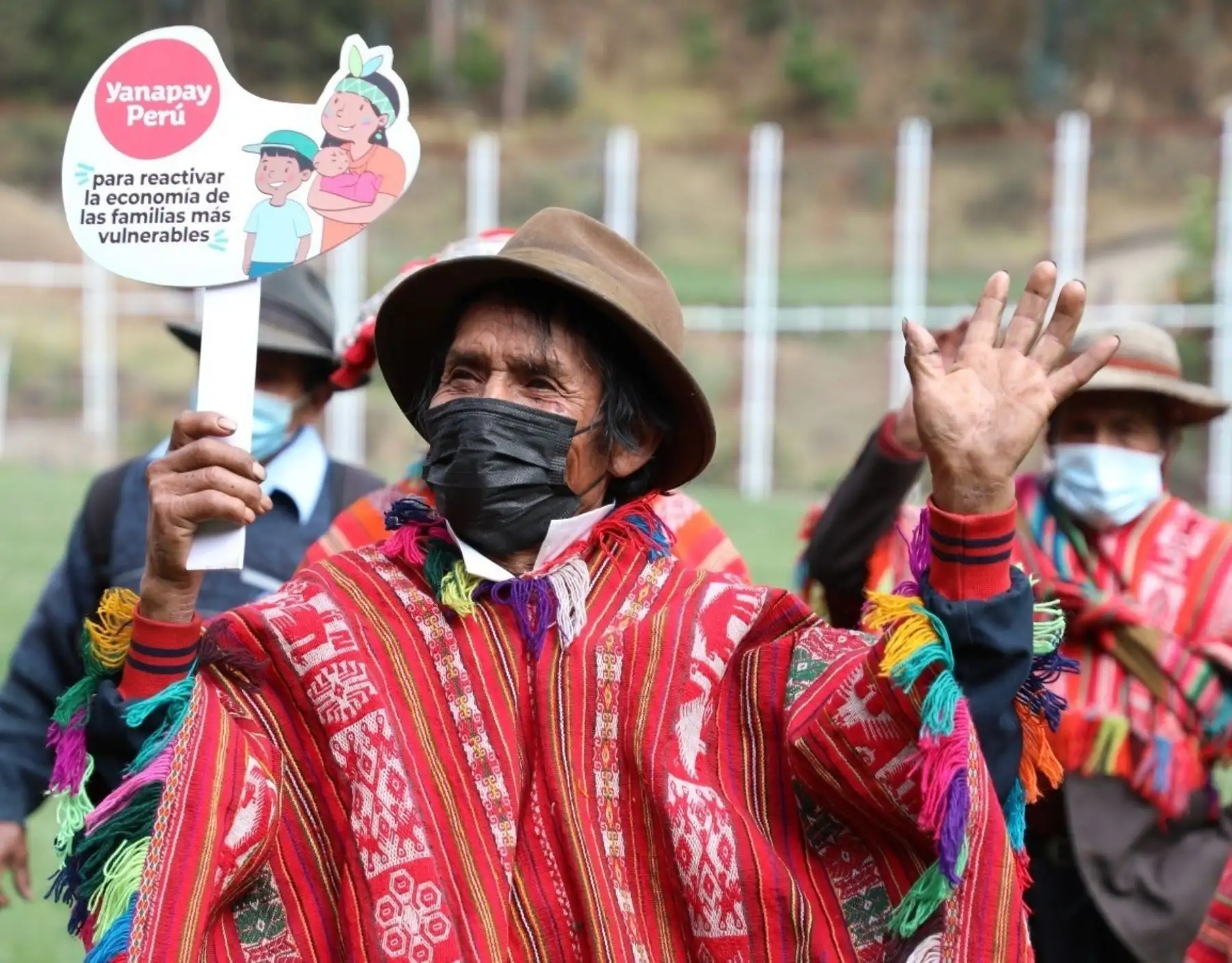 Midis brinda información del apoyo económico Yanapay en lenguas originarias dirigida a pueblos indígenas.