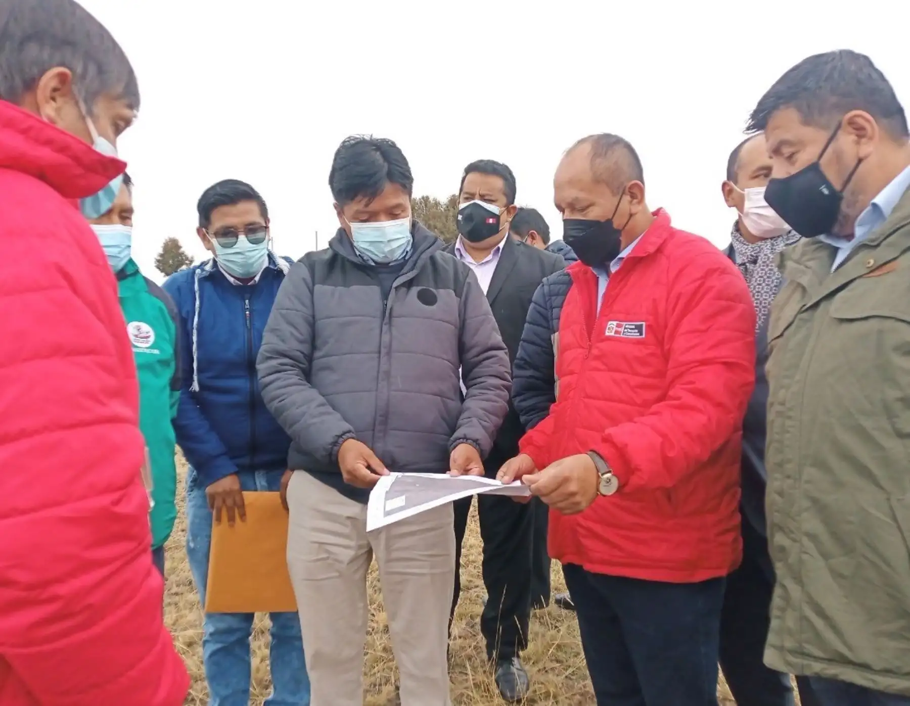 Titular del Ministerio de Transportes y Comunicaciones (MTC, Juan Silva, inspeccionó el terreno del futuro aeropuerto de Huancavelica ubicado en el distrito de Acoria. ANDINA/Difusión