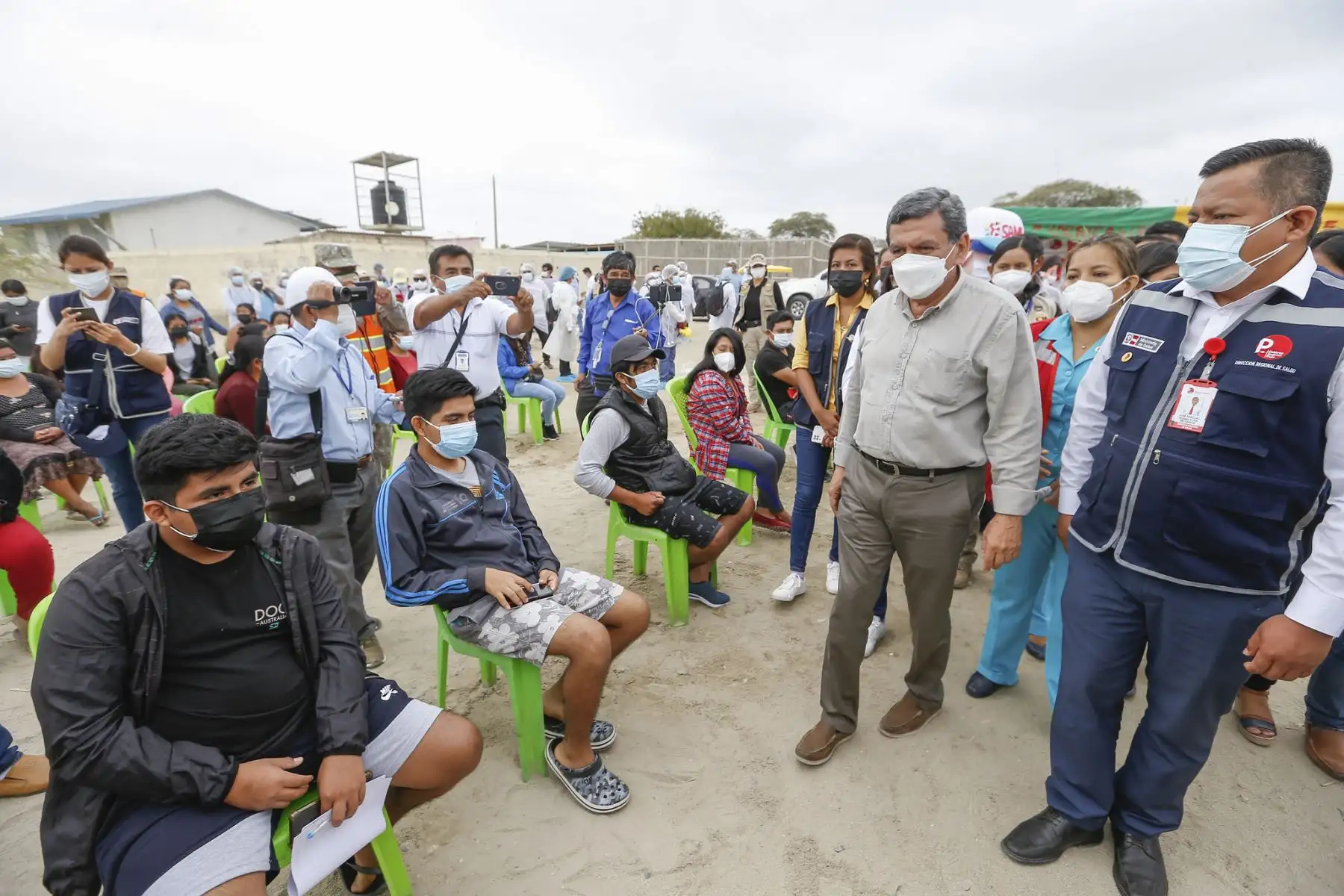 Ministro de Salud, Hernando Cevallos, supervisa actividades de la estrategia "Vamos a tu Encuentro" en el distrito de La Unión, Piura. Foto: Minsa