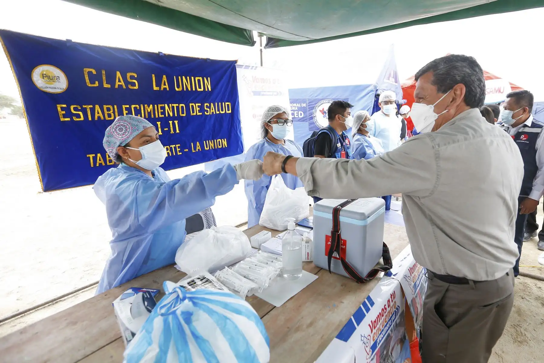 Ministro de Salud, Hernando Cevallos, supervisa actividades de la estrategia "Vamos a tu Encuentro" en el distrito de La Unión, Piura. Foto: Minsa