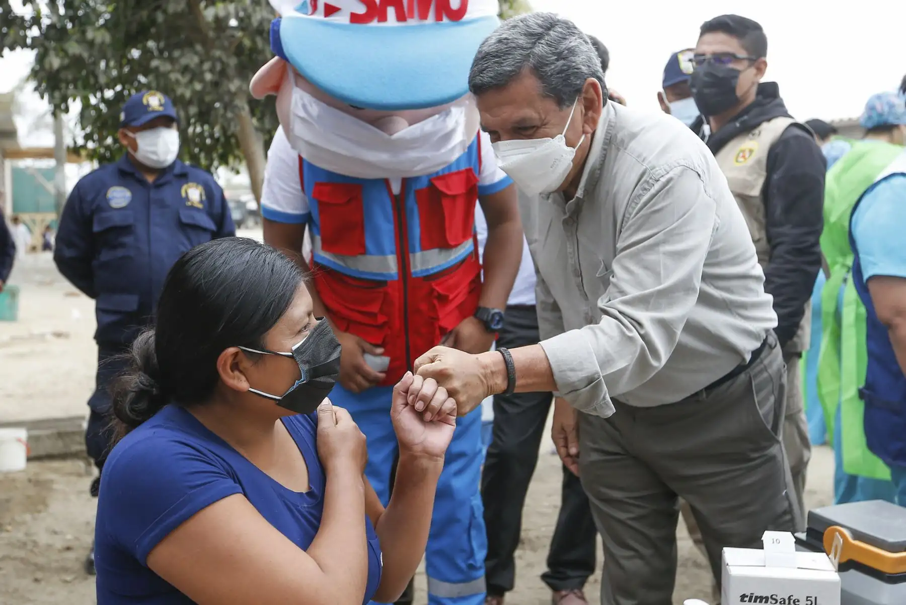 Ministro de Salud, Hernando Cevallos, supervisa actividades de la estrategia "Vamos a tu Encuentro" en el distrito de La Unión, Piura. Foto: Minsa