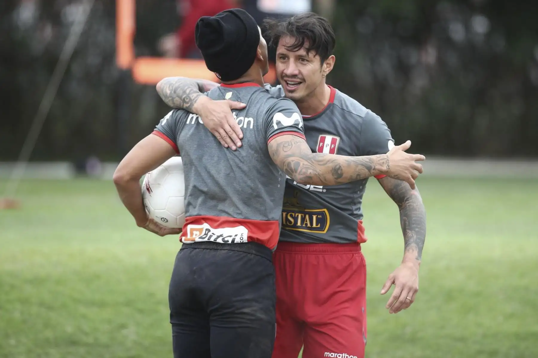 Gianluca Lapadula de la Selección peruana realiza sus entrenamientos en la Videna previo al encuentro ante Venezuela, en la ciudad de Caracas, por las Eliminatorias Qatar 2022. Foto: FPF