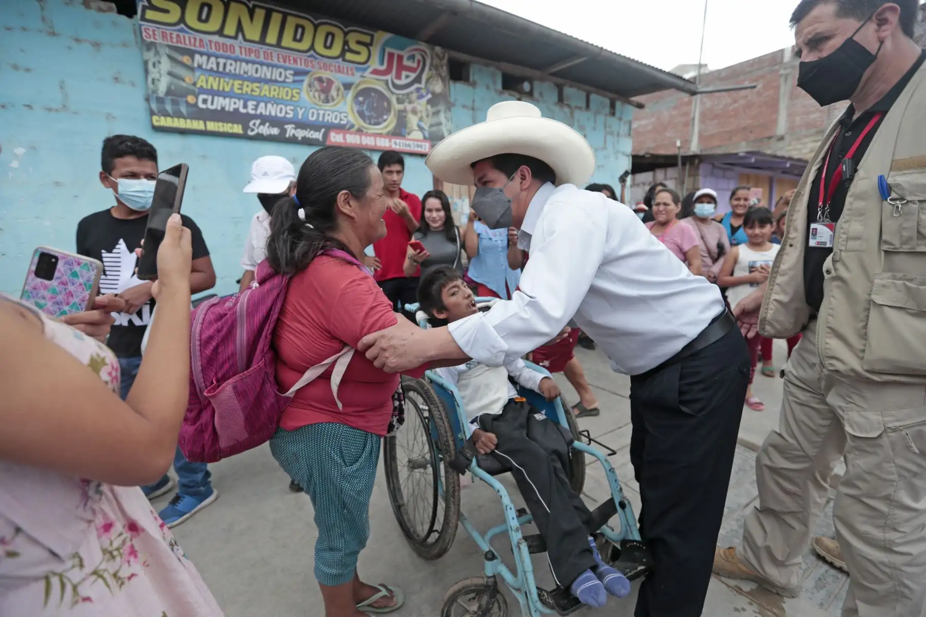 El presidente Pedro Castillo se reúne con organizaciones de productores y autoridades locales de Junín, en la Cumbre Regional Amazónica, que se desarrolla en el distrito de Perené. Foto: ANDINA/Prensa Presidencia