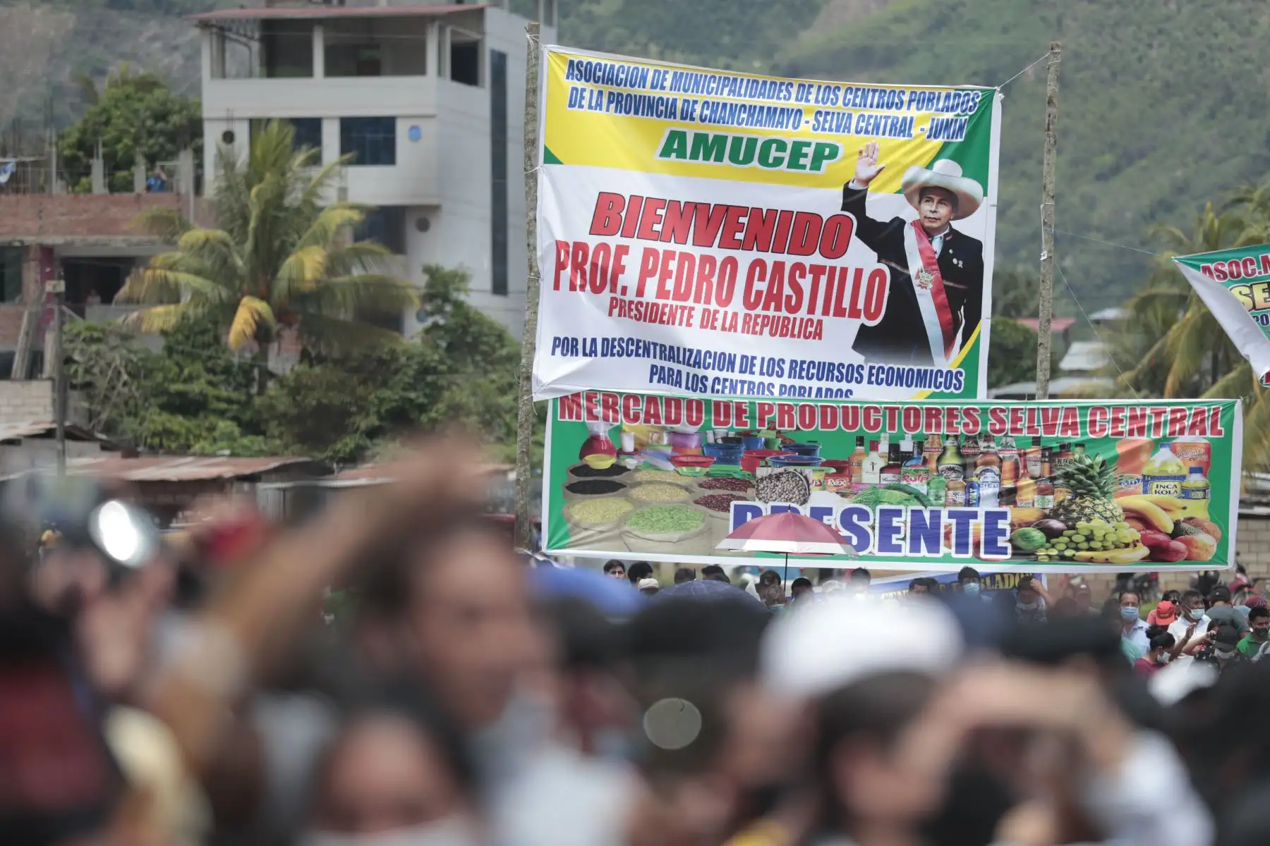 El presidente Pedro Castillo se reúne con organizaciones de productores y autoridades locales de Junín, en la Cumbre Regional Amazónica, que se desarrolla en el distrito de Perené. Foto: ANDINA/Prensa Presidencia