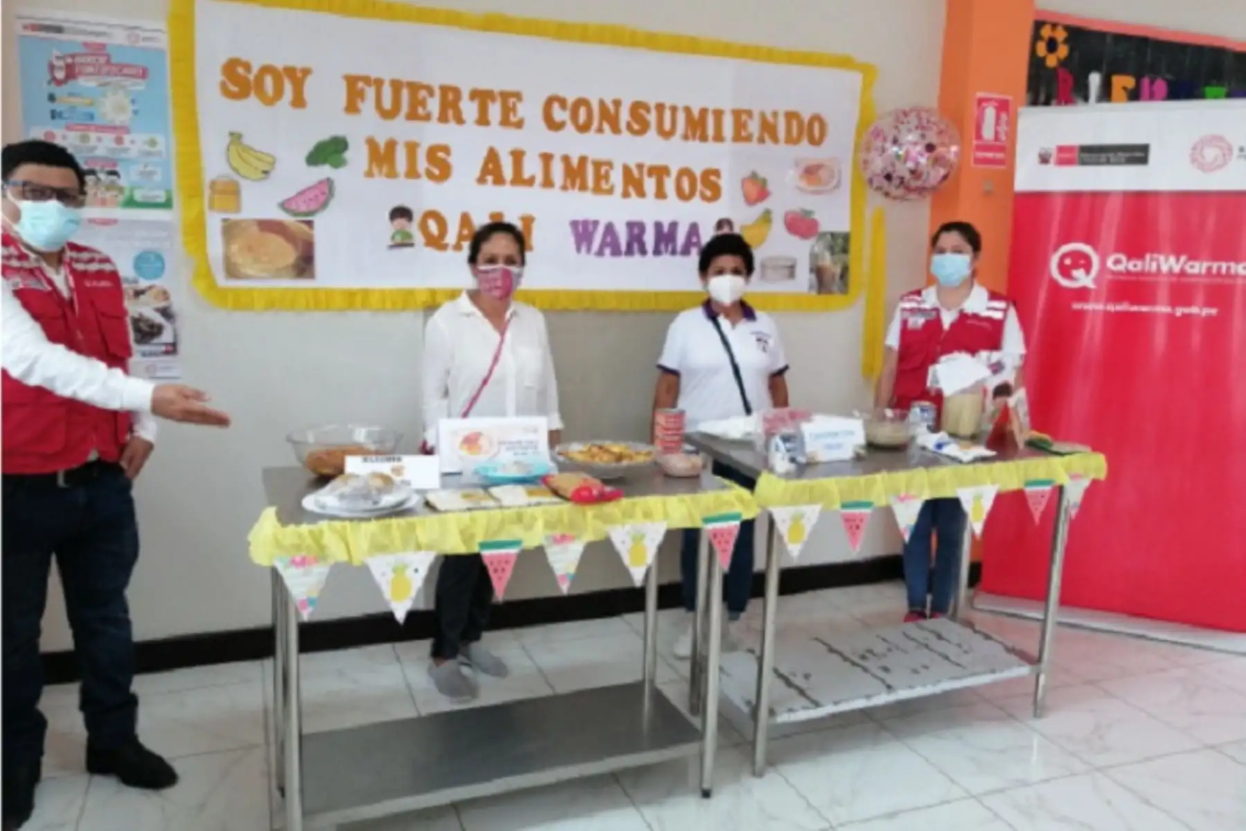 Mediante las ferias se muestra la variedad de alimentos que durante el 2021 se han entregado a los 364 comités de alimentación escolar.