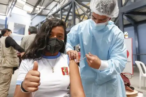 Perú ha inmunizado hasta el momento con las dos dosis de la vacuna contra la covid-19 a 16 millones 662,483 personas, informó el Ministerio de Salud. ANDINA/ Minsa