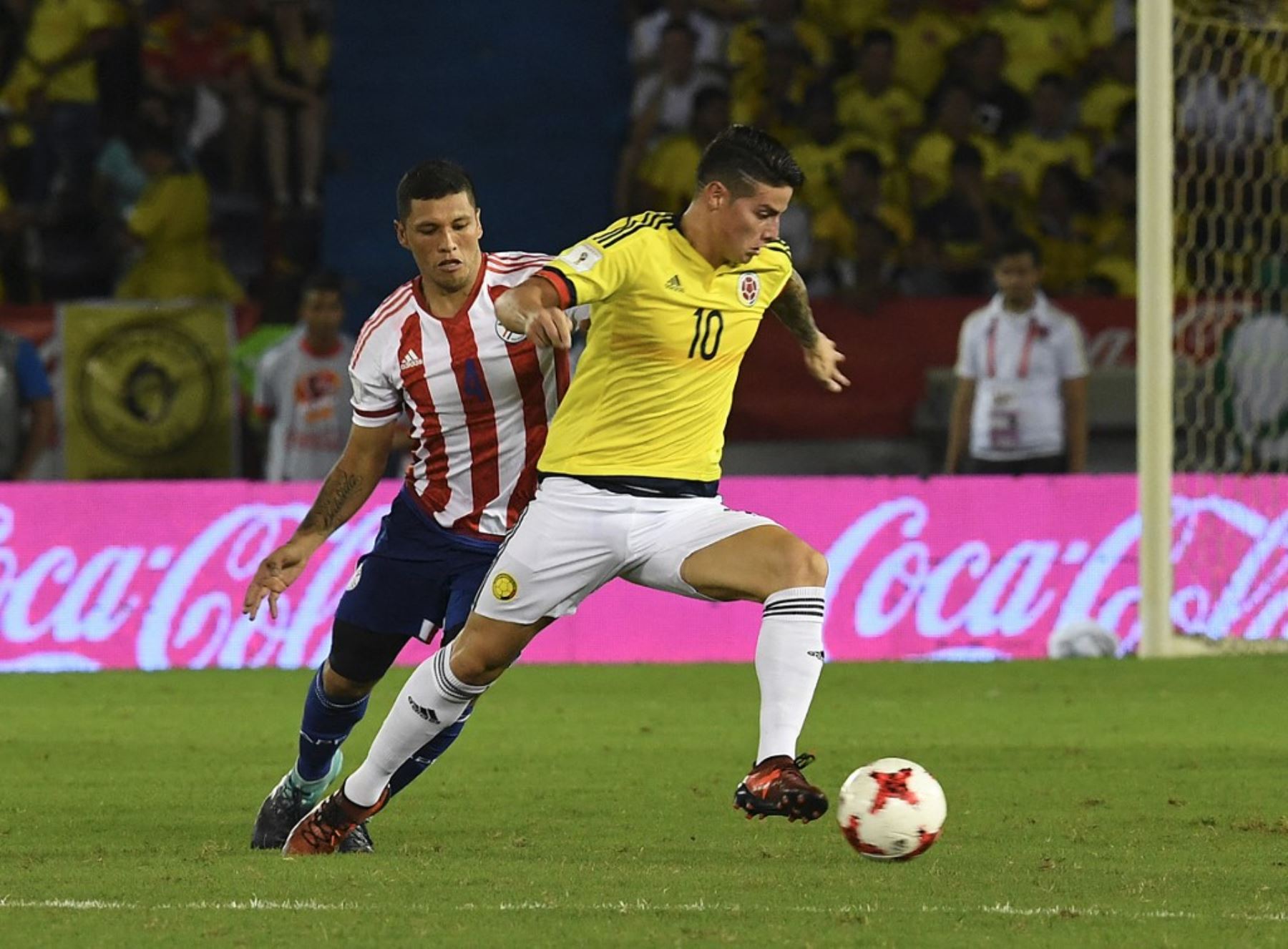James Rodríguez regresa al once titular de Colombia frente al crucial partido frente a Paraguay