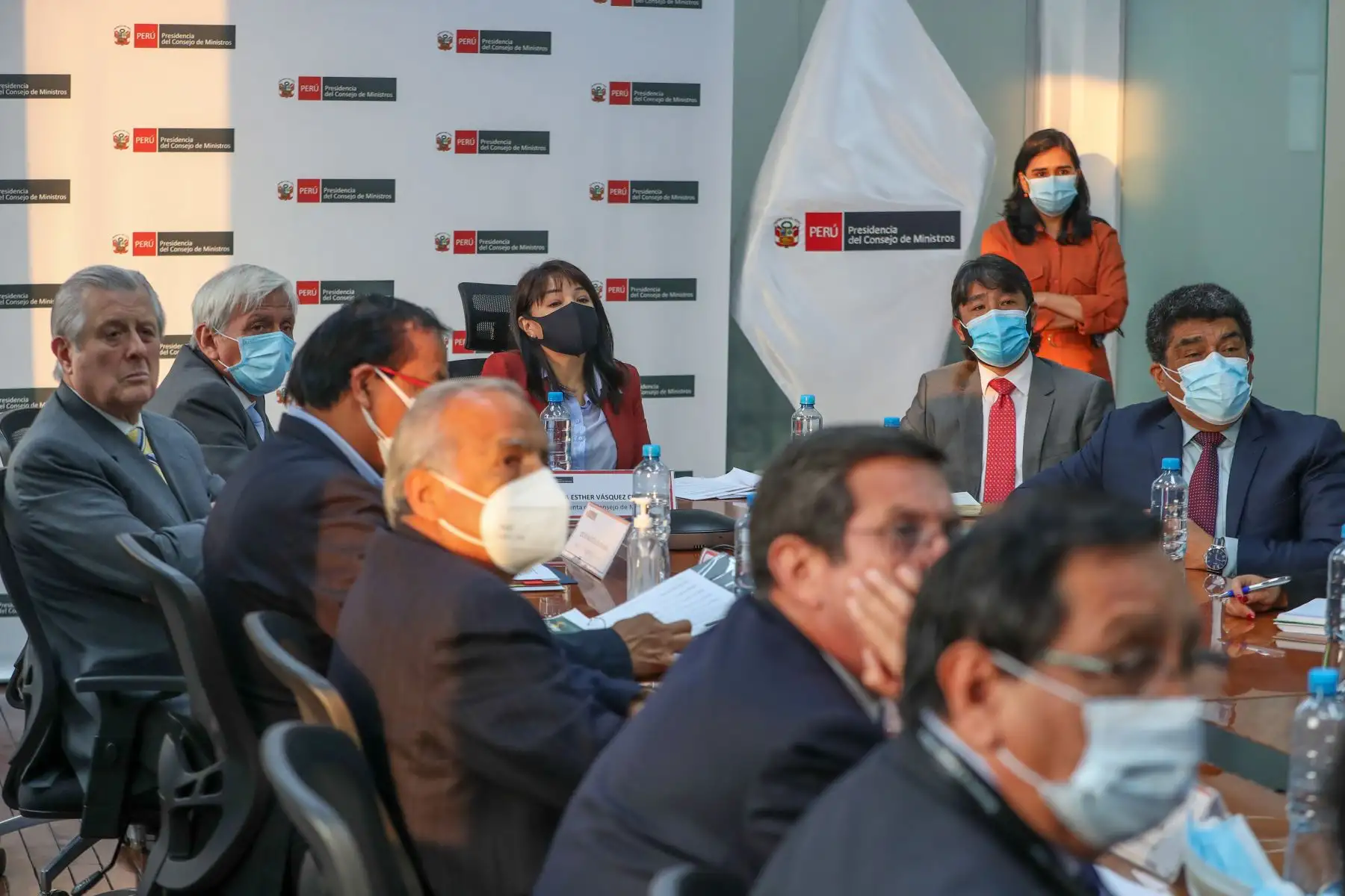 La presidenta del Consejo de Ministros, Mirtha Vásquez lidera reunión de la Comisión Multisectorial para la masificación del gas natural, con la presencia de  ministros de los sectores : Economía, Justicia, Energía y Minas;  y Comercio Exterior .
Foto: PCM