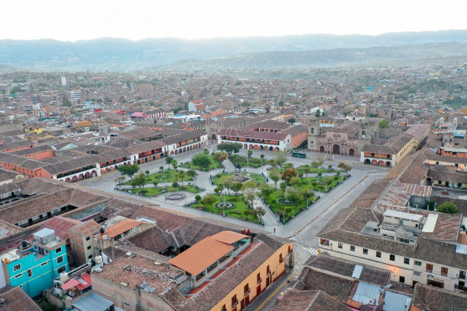 Especialistas del Ministerio de Vivienda capacitan hoy a autoridades y funcionarios municipales de Ayacucho en la gestión de proyectos de mejoramiento de barrios. ANDINA/Difusión