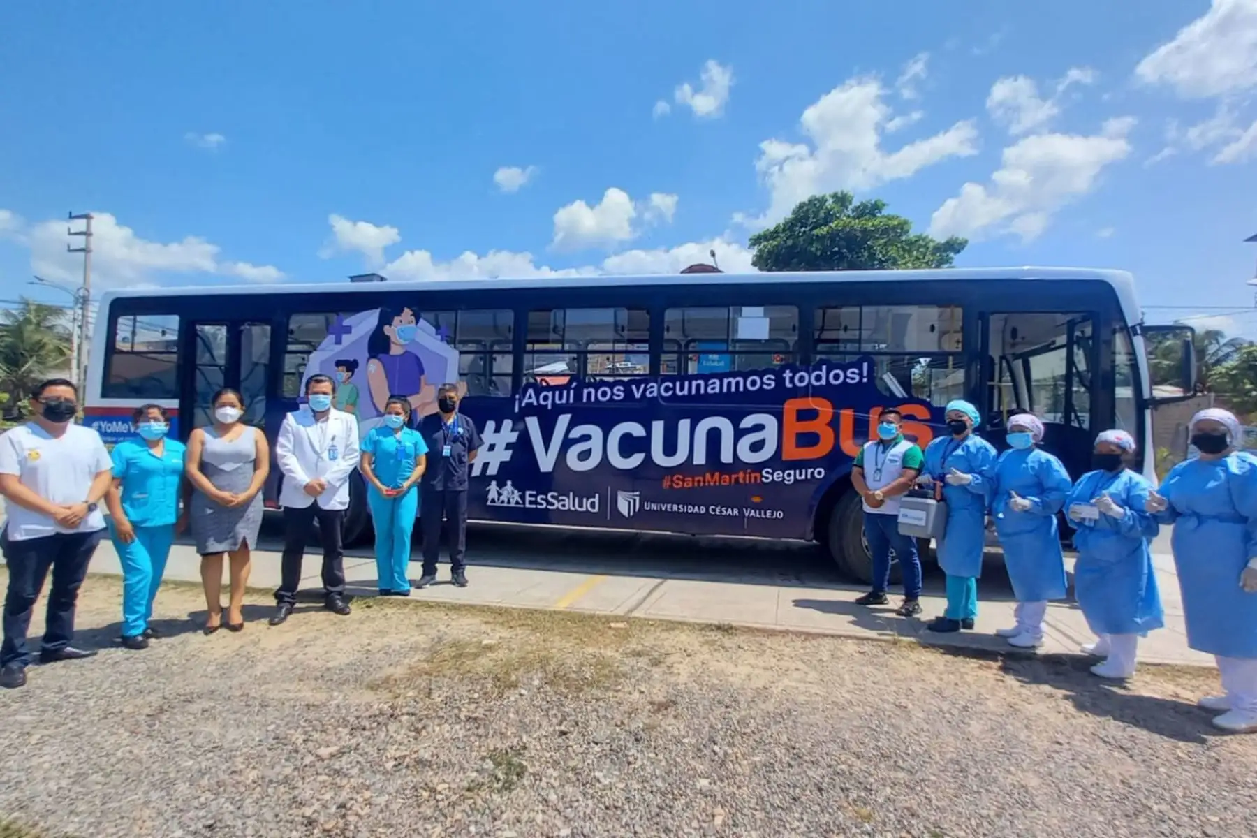 EsSalud Tarapoto presentó el Vacunabus que inmunizará contra la covid-19 a 600 personas por día en San Martín.
Foto: EsSalud