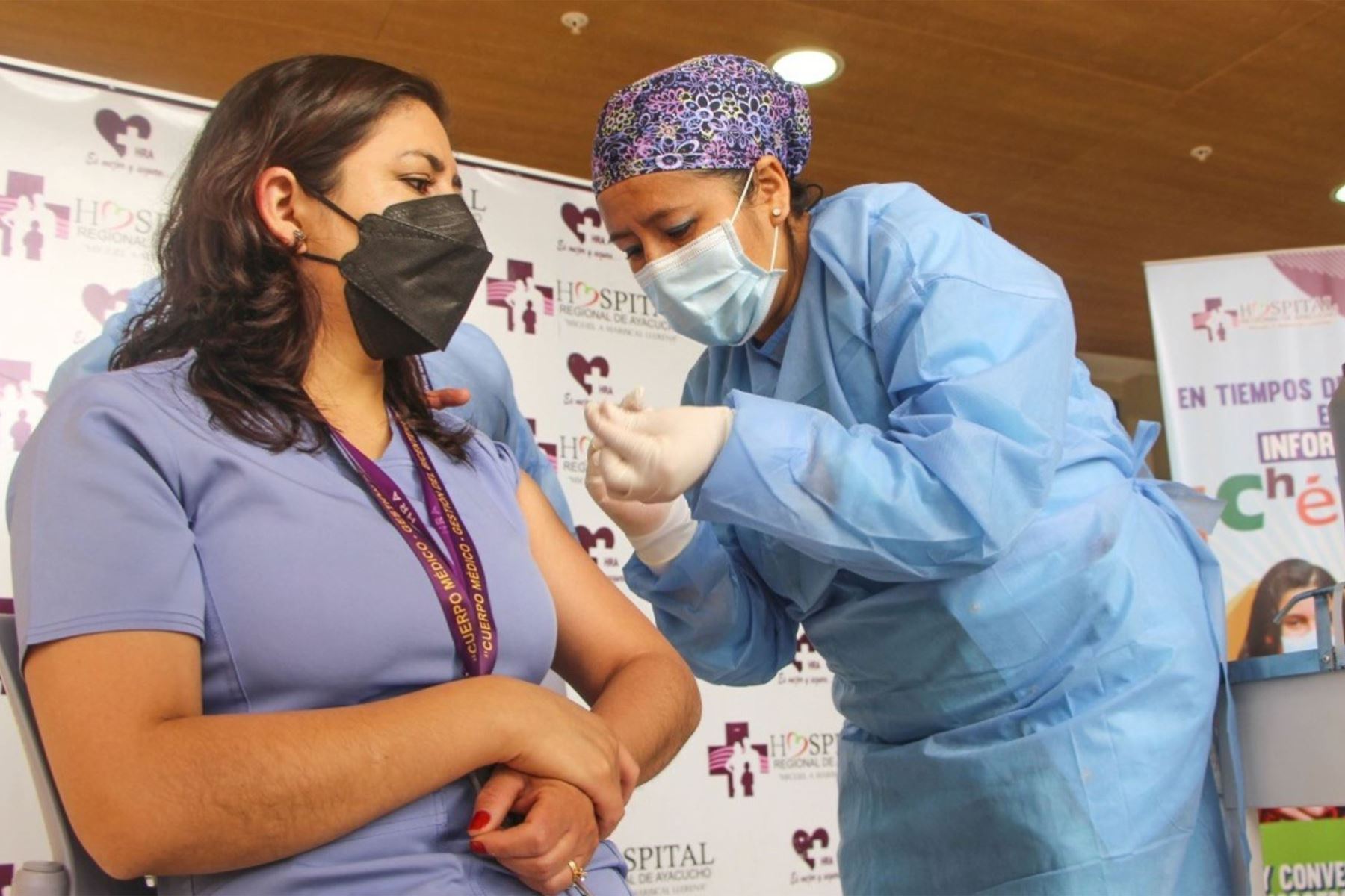 La Diresa Ayacucho hizo un llamado a los docentes a recibir la vacuna contra el covid-19 para garantizar el reinicio de las clases presenciales.Foto: Cortesía.