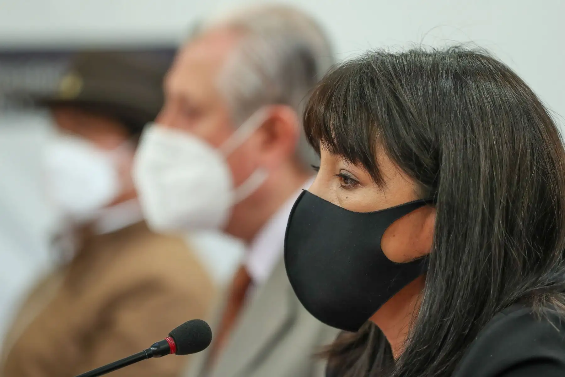 La jefa del Gabinete Ministerial, Mirtha Vásquez, junto con ministros de Estado, informan a la ciudadanía sobre las decisiones adoptadas en el Consejo de Ministros. Foto: PCM