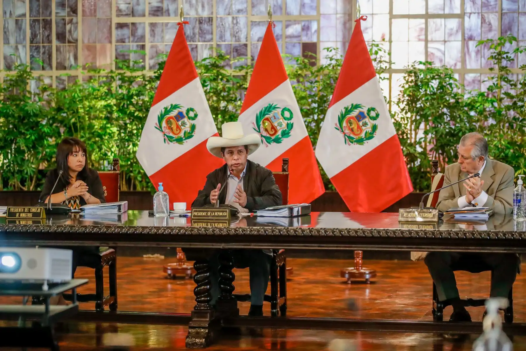 Presidente de la República, Pedro Castillo, lidera sesión de Consejo de Ministros. Foto: ANDINA/Prensa Presidencia
