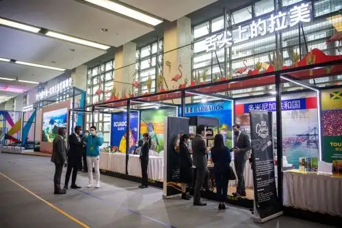 Durante los primeros tres trimestres del 2021, el comercio entre China y América Latina y el Caribe ascendió a 331,880 millones de dólares. Foto: ANDINA/Xinhua