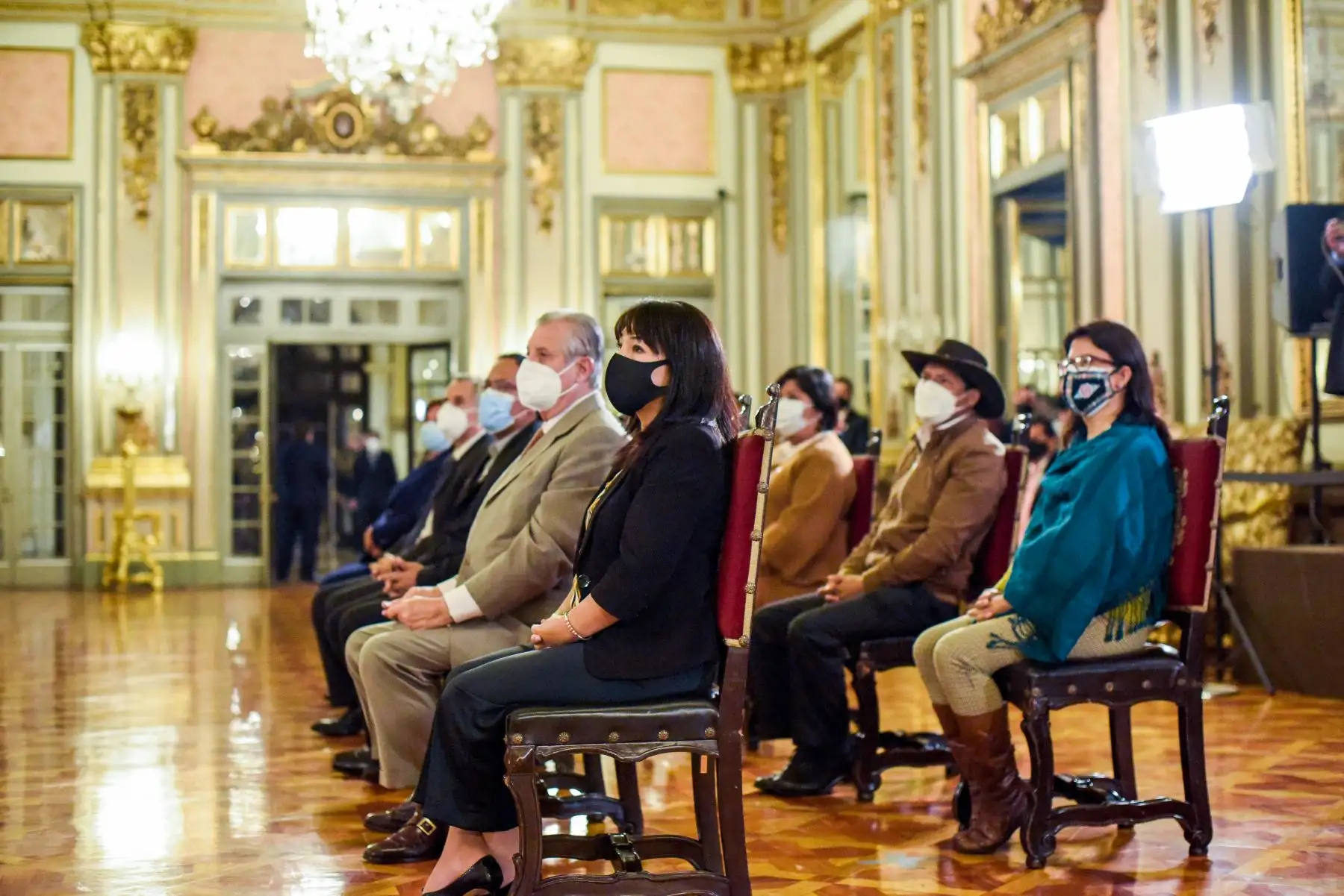 Presidente de la República, Pedro Castillo, toma juramento a los ministros de Defensa, Juan Carrasco Millones, y de la Producción, Jorge Luis Prado Palomino, en Palacio de Gobierno. Foto: ANDINA/Prensa Presidencia Presidente de la República, Pedro Castillo, toma juramento a los ministros de Defensa, Juan Carrasco Millones, y de la Producción, Jorge Luis Prado Palomino, en Palacio de Gobierno. Foto: ANDINA/Prensa Presidencia