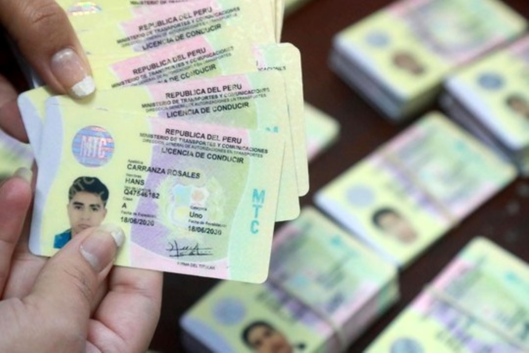 Modifican reglamento para emitir licencias de conducir en la parte de  revalidación | Noticias | Agencia Peruana de Noticias Andina
