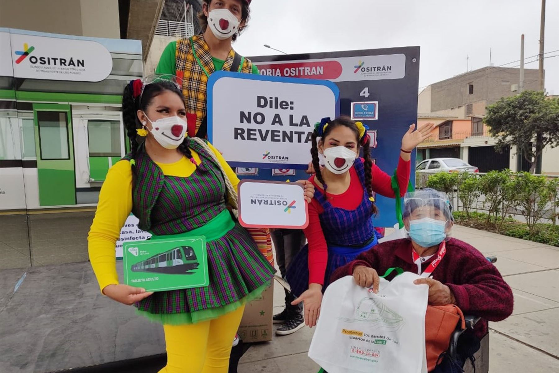 Ositrán puso en marcha en la Estación Gamarra una campaña de sensibilización para concientizar a usuarios y público en general del adecuado uso de este medio de transporte. Foto: ANDINA/Difusión