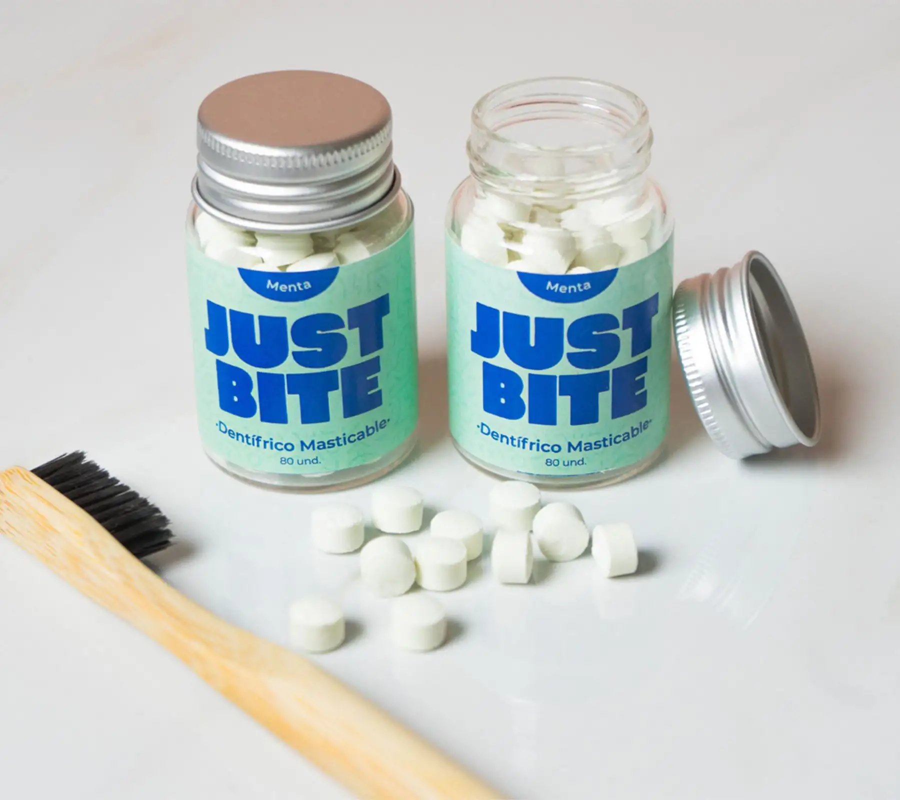 El biodentífrico JustBite no contiene químicos dañinos para nuestro cuerpo ni para el medio ambiente,