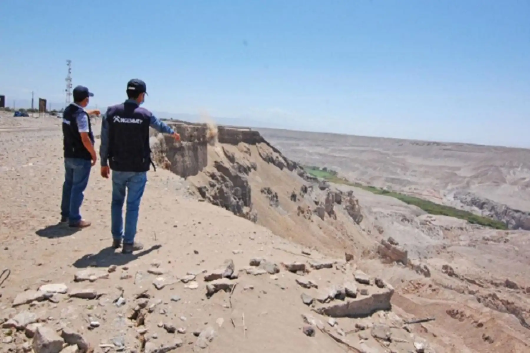 El problema geológico fue identificado hace años, pero aún no se logra una intervención oportuna a pesar que los deslizamientos se presentan muy cerca de la carretera Panamericana.