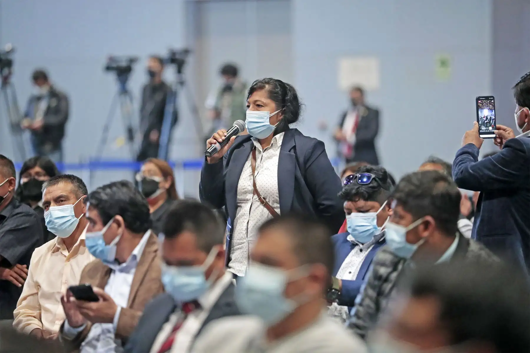 Presidente de la República, Pedro Castillo, asistió al Encuentro del Ejecutivo con alcaldes de municipalidades rurales y urbanas trabajando por el desarrollo local, que se desarrolló en el  Centro de Convenciones de Lima.
Foto: ANDINA/ Prensa Presidencia