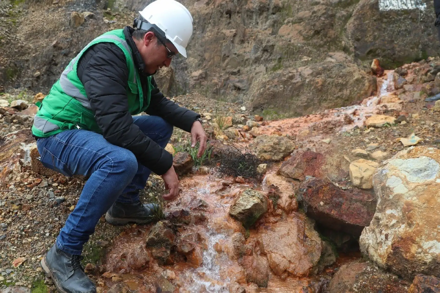 Gestión de pasivos ambientales mineros.