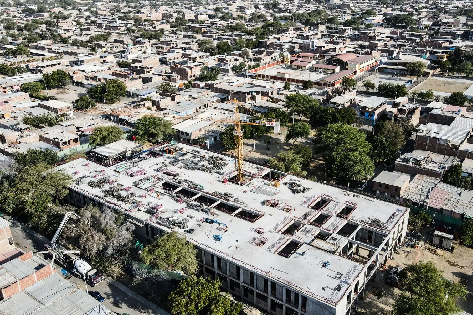 Autoridad para la Reconstrucción con Cambios  supervisa el Centro de Salud Castilla de Piura que beneficiará a más de 150 mil habitantes  que tendrán un establecimiento de calidad y mejorará el nivel de atención de los pacientes. 
Foto:  ARCC