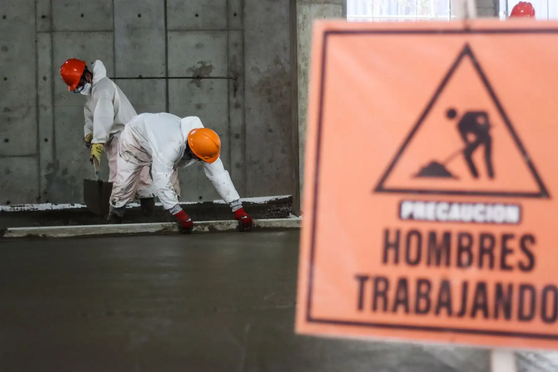 Autoridad para la Reconstrucción con Cambios  supervisa el Centro de Salud Castilla de Piura que beneficiará a más de 150 mil habitantes  que tendrán un establecimiento de calidad y mejorará el nivel de atención de los pacientes. 
Foto:  ARCC