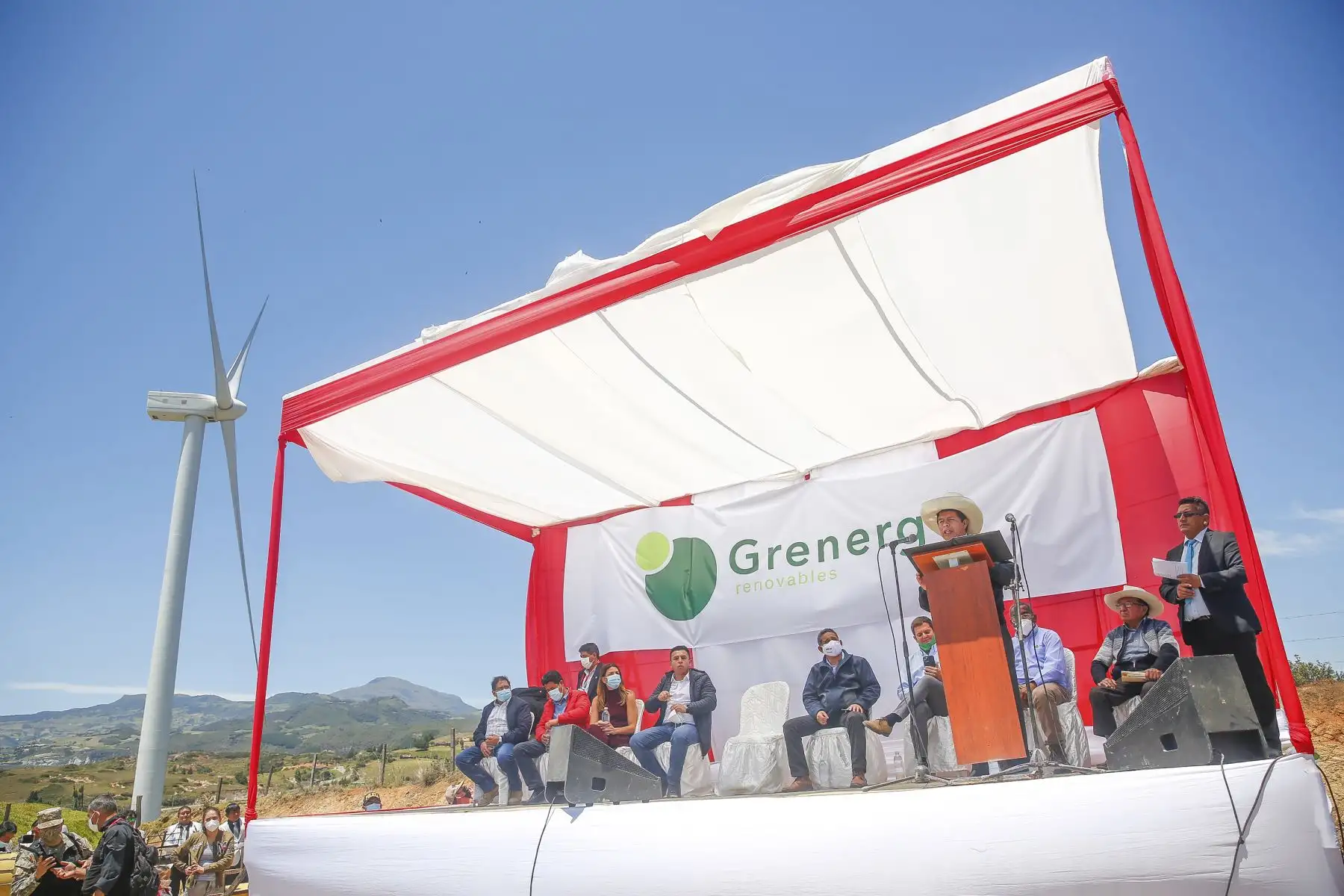 El presidente de la República, Pedro Castillo, participa en la inauguración del Proyecto Eólico Duna y Huambos, ubicado en Chota, región Cajamarca. Foto: ANDINA/Prensa Presidencia