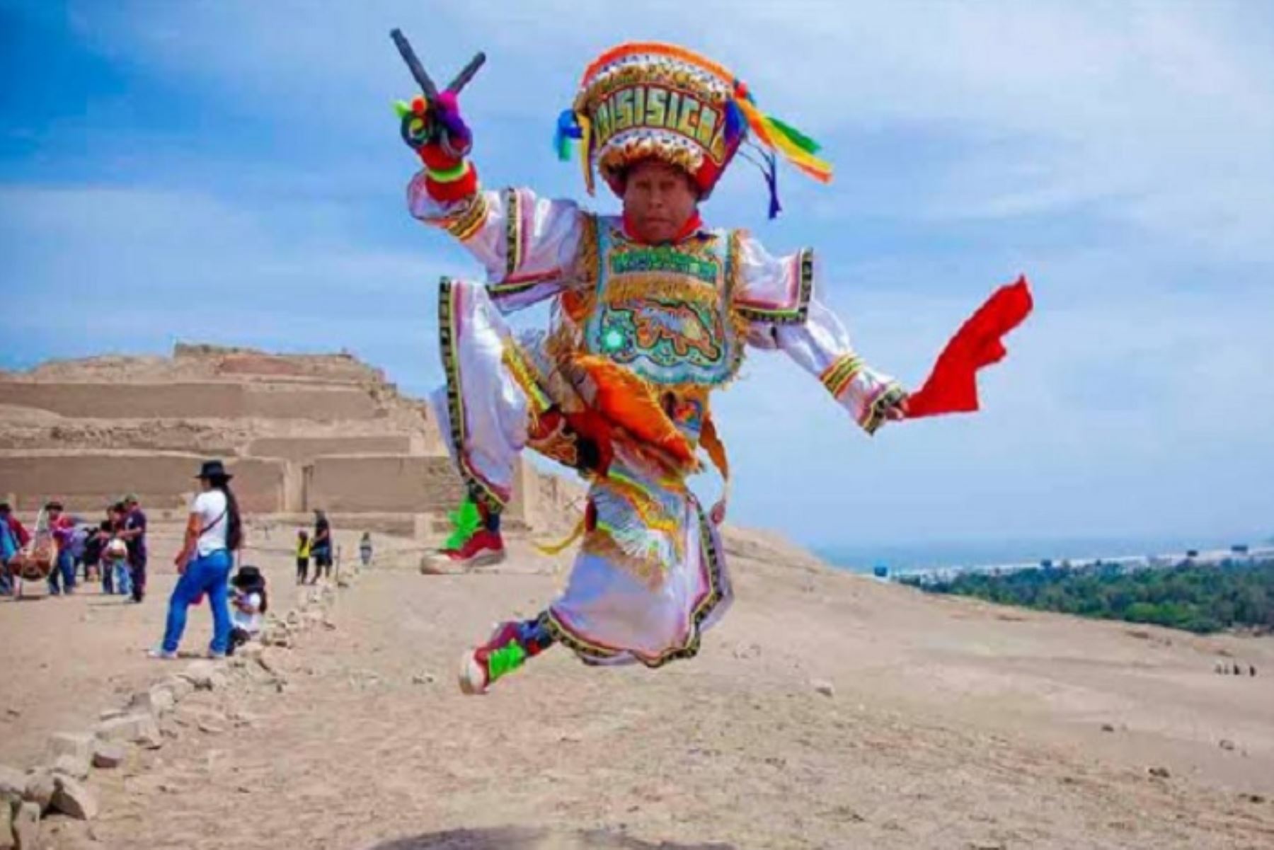 El danzante ayacuchano Rómulo Huamaní Janampa ha cosechado aplausos en diversos países de Sudamérica, en Estados Unidos y  Canadá; además en múltiples países de Europa, así como en China, Hong Kong y Taiwán.