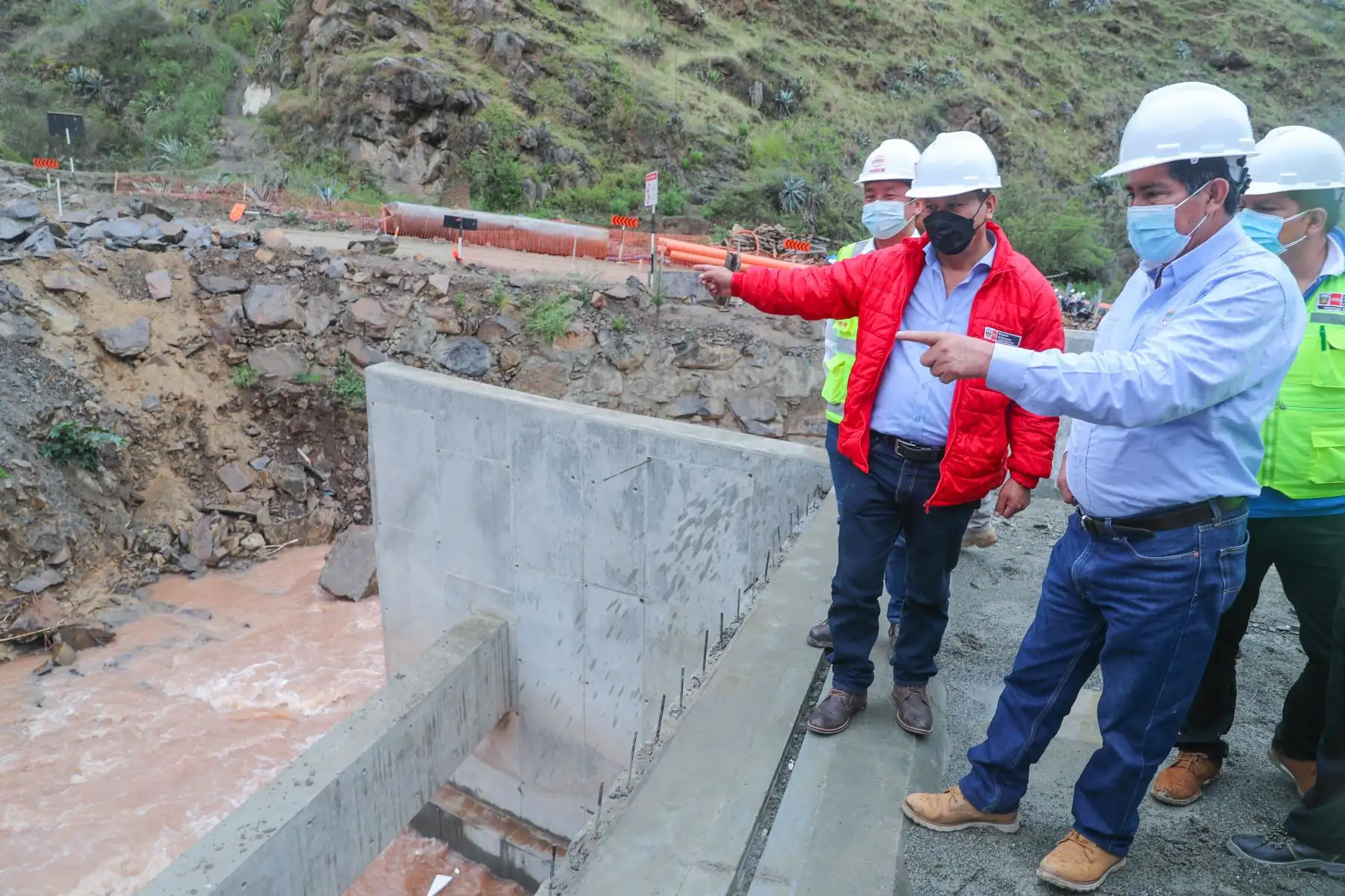 En la ciudad de Huánuco, el ministro de Transportes y Comunicaciones, Juan Francisco Silva, participó en la mesa técnica de Transporte y Seguridad Vial en la que intervinieron autoridades y alcaldes de Huánuco, Pasco y Junín. Foto: MTC