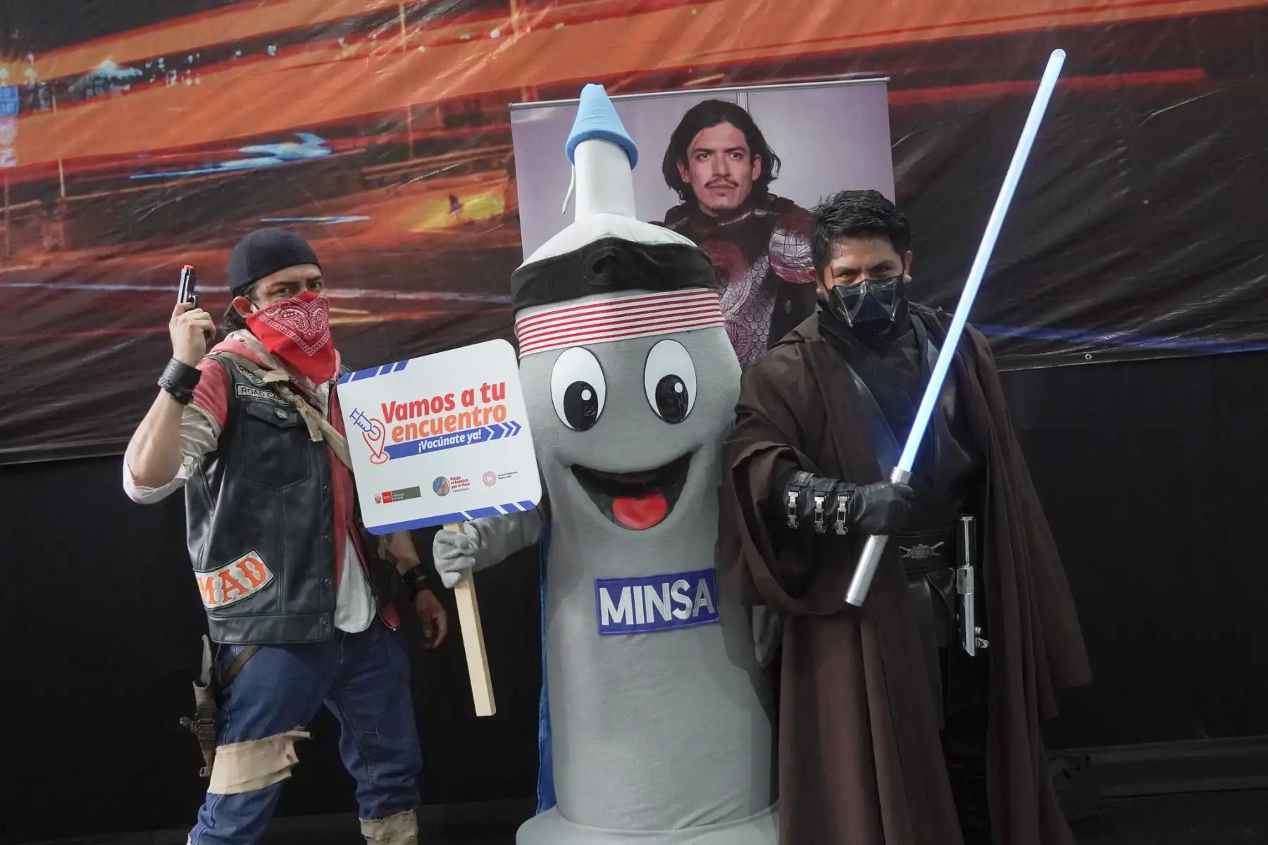 Todos los asistentes de la Comic Convention en el Jockey Plaza pueden vacunarse y realizarse pruebas de descarte de la covid-19. Acude hoy y mañana desde las 2pm hasta las 9pm. Foto: Minsa