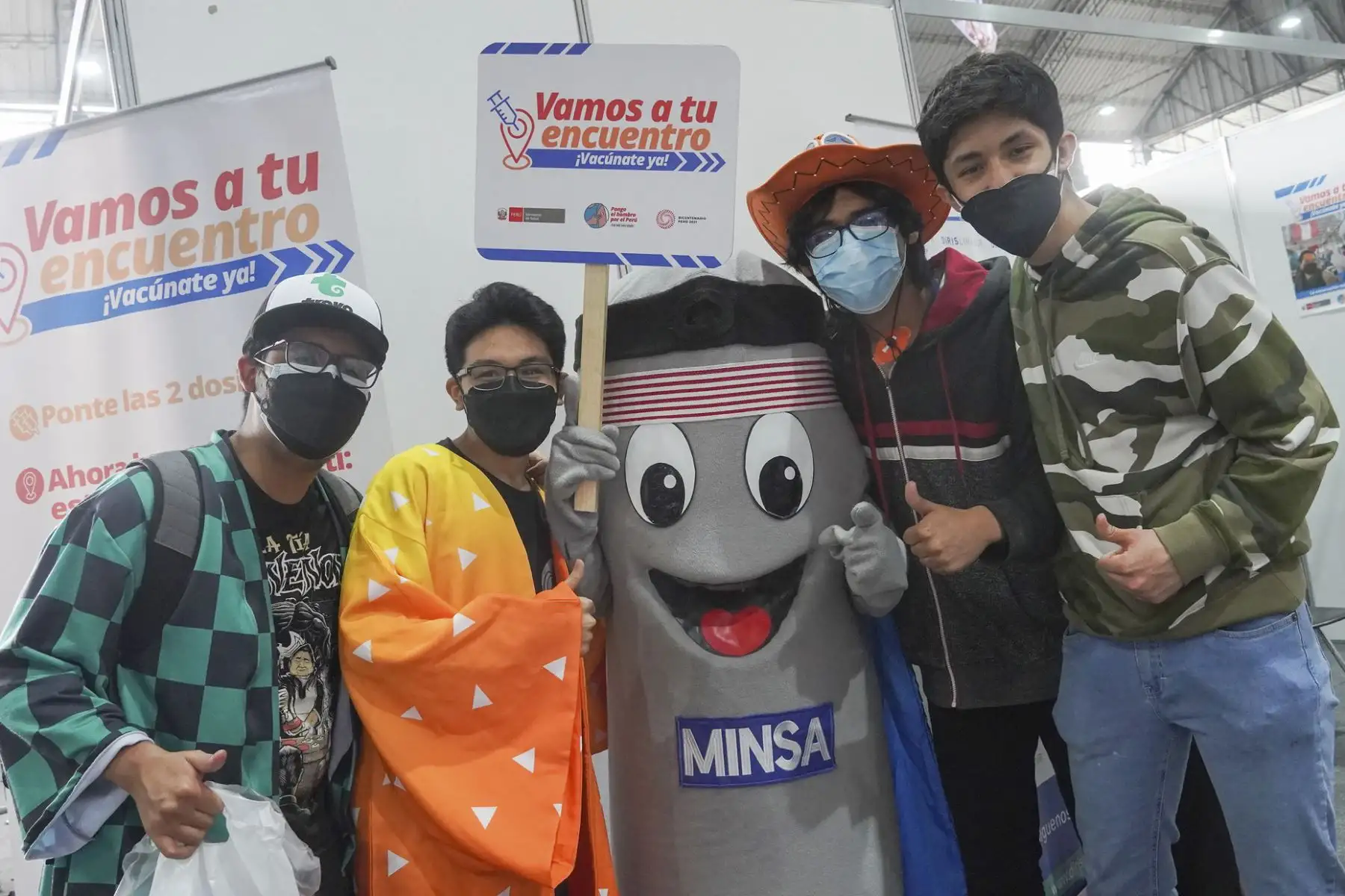 Todos los asistentes de la Comic Convention en el Jockey Plaza pueden vacunarse y realizarse pruebas de descarte de la covid-19. Acude hoy y mañana desde las 2pm hasta las 9pm. Foto: Minsa