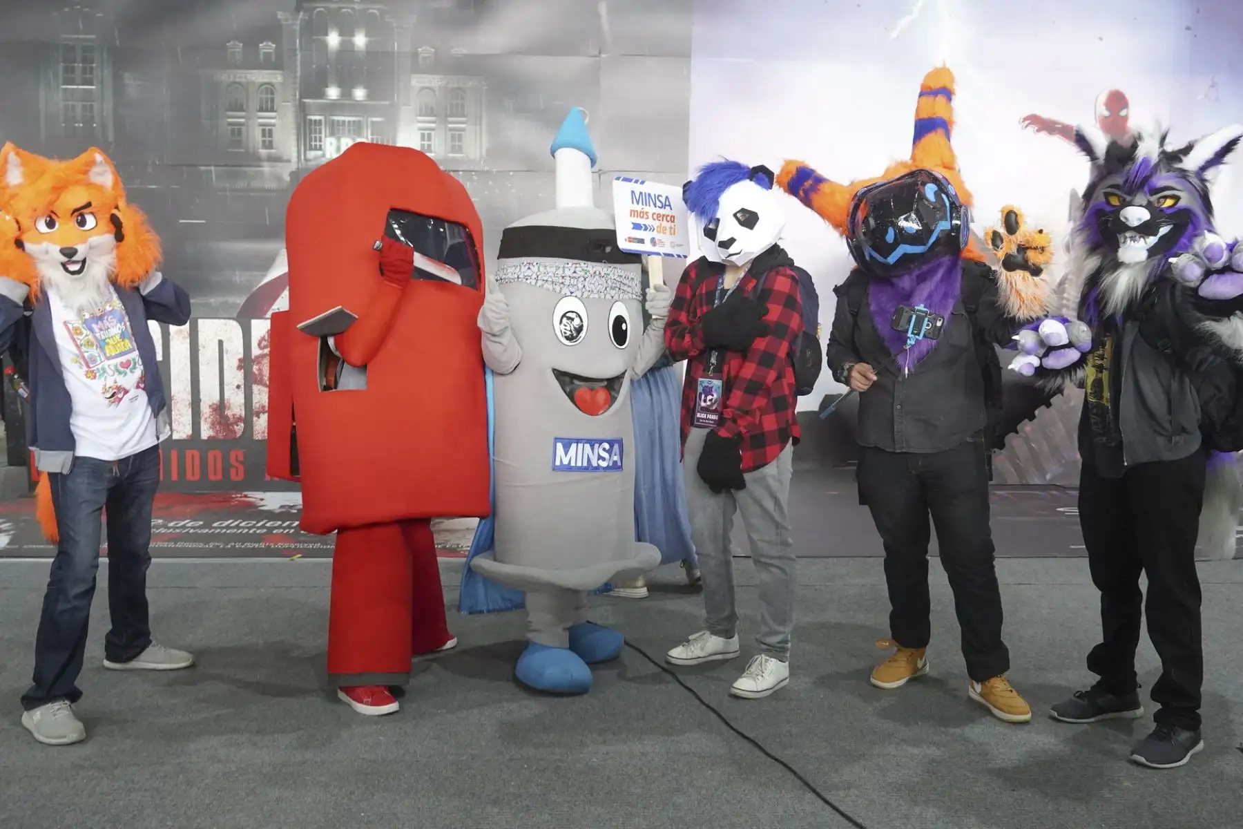 Todos los asistentes de la Comic Convention en el Jockey Plaza pueden vacunarse y realizarse pruebas de descarte de la covid-19. Acude hoy y mañana desde las 2pm hasta las 9pm. Foto: Minsa