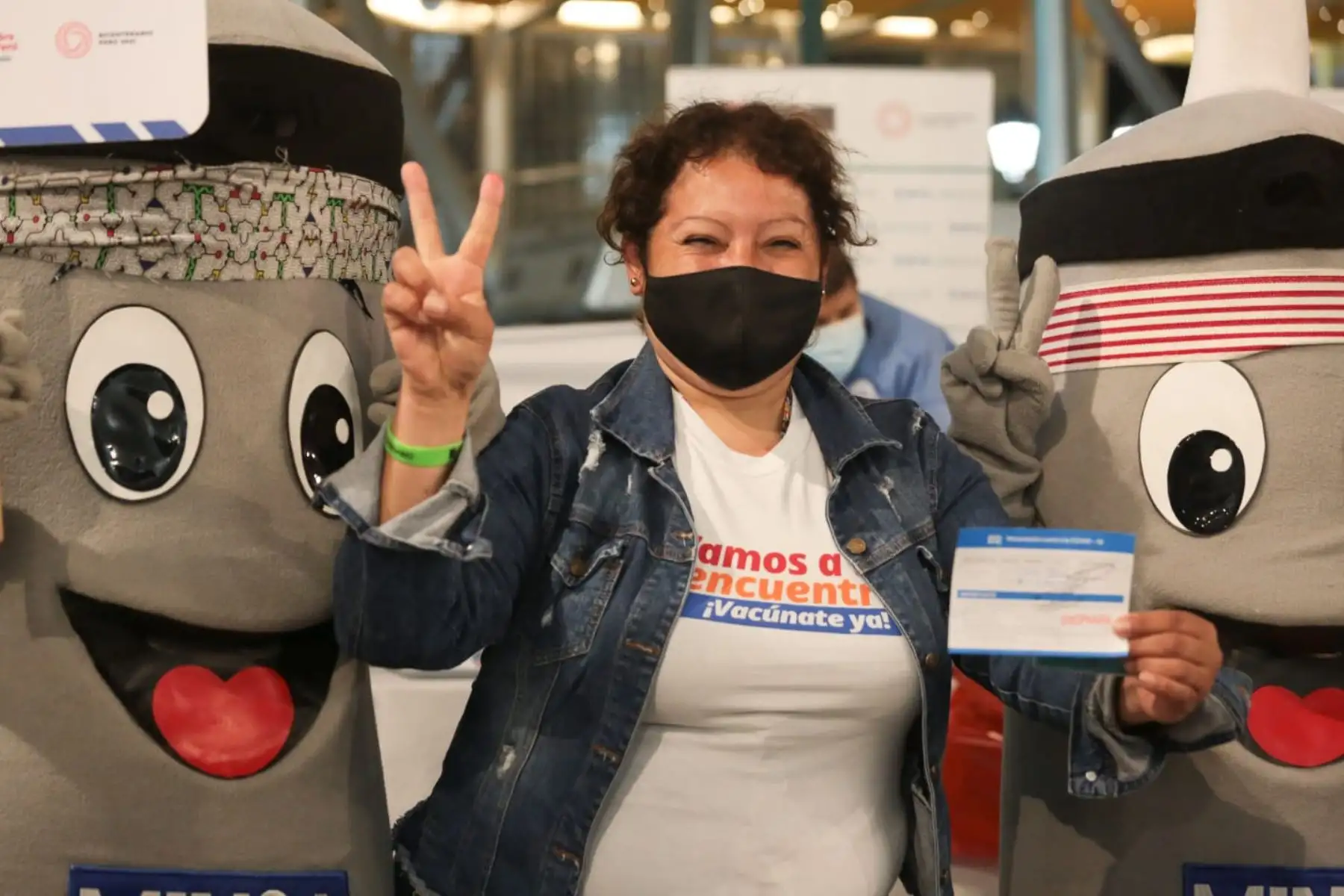 Así se vive el Vacuna Fest en la universidad Ricardo Palma. Son 24 horas de vacunación contra la covid-19. Foto: Minsa