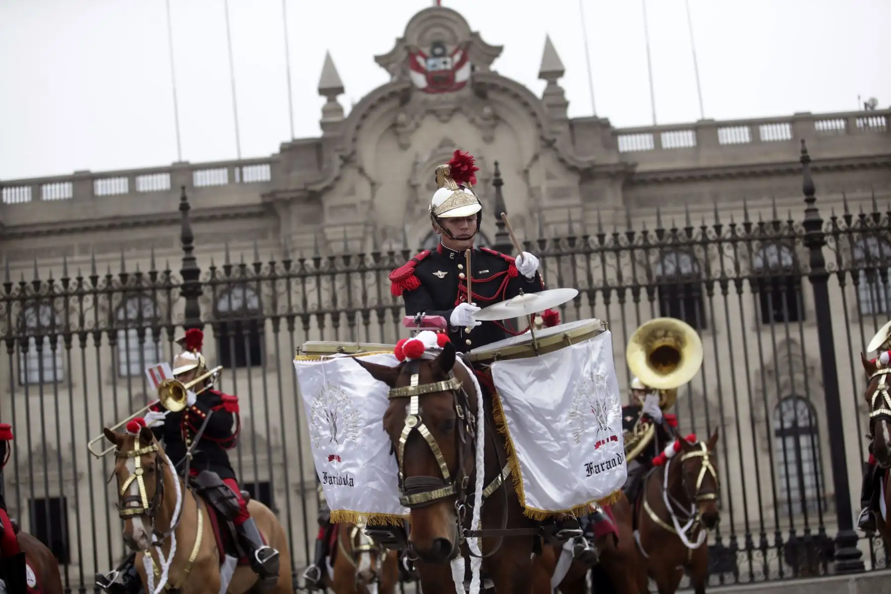 Regimiento Mariscal Domingo Nieto, Escolta del Presidente de la República, realiza tradicional Cambio de Guardia en Palacio de Gobierno. Foto: ANDINA/Prensa Presidencia